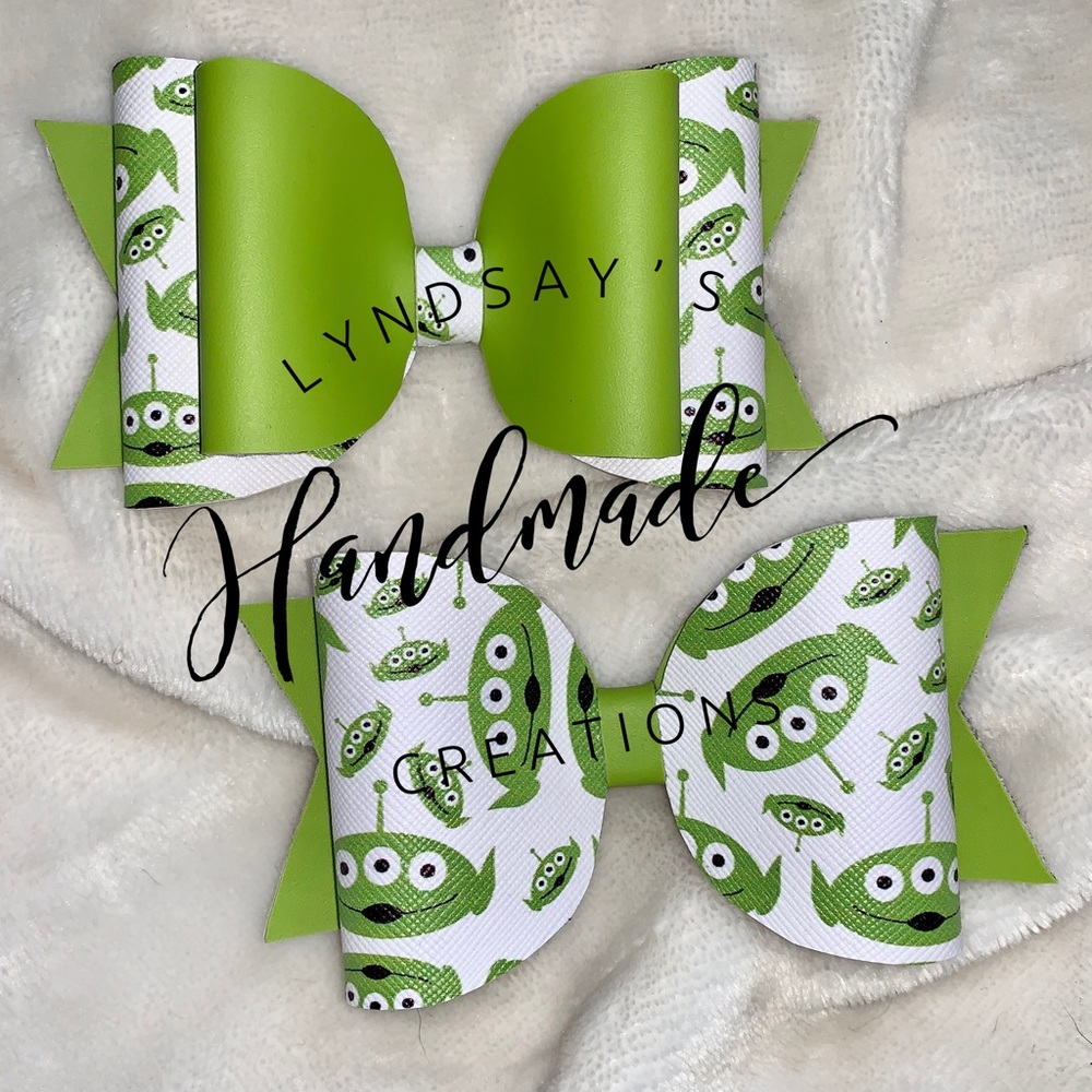Toy story bow